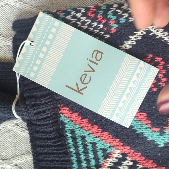 Kevia Multicolor Geometric Knit Square Tote Bag 14"‎ - Picture 2 of 5